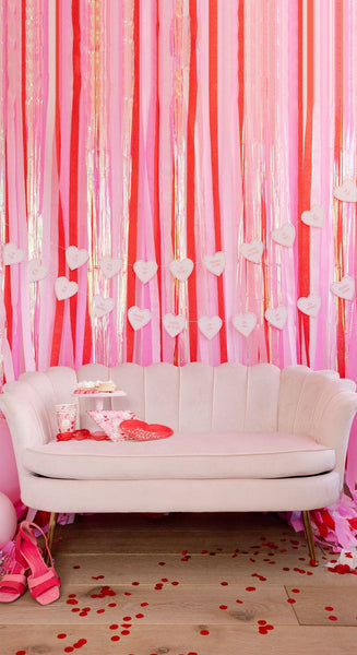 VAL1011 -  Valentine Scatter Paper Party Cups