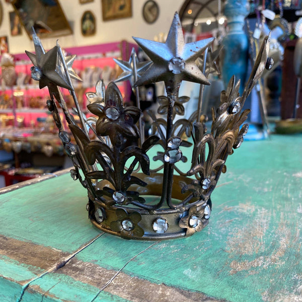Fancy Crowns: Large
