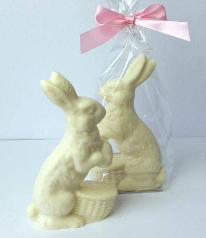 Easter Rabbit With Egg White Chocolate (7.5 oz)